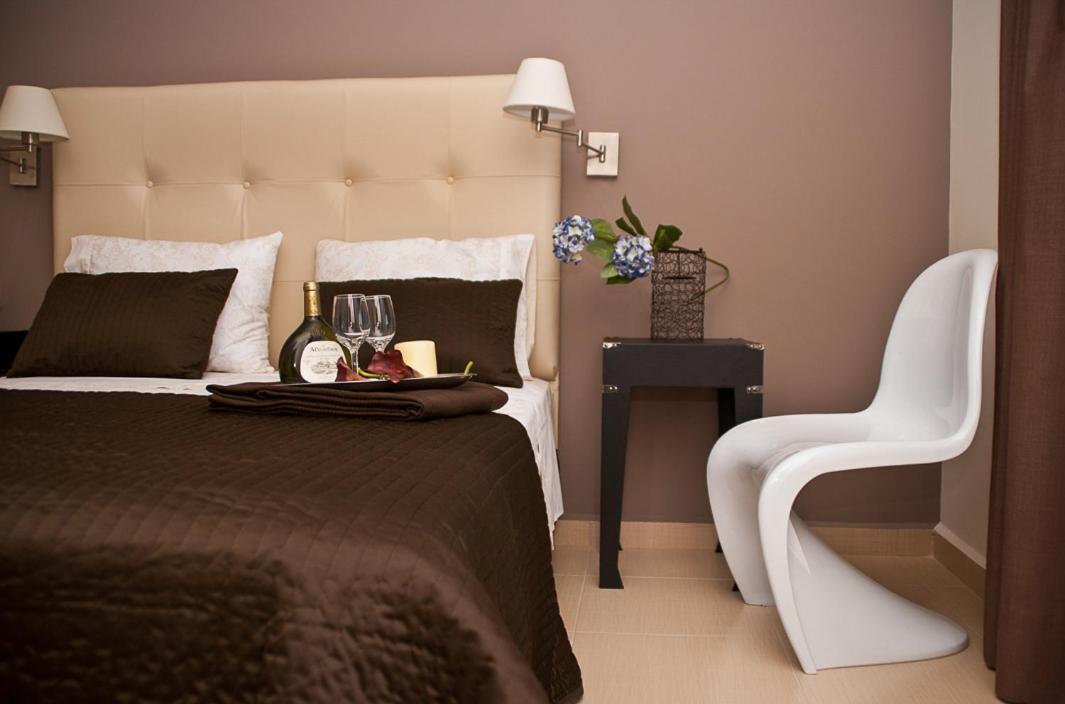 Villa 2 Min Drive To & 10 To Lindos *