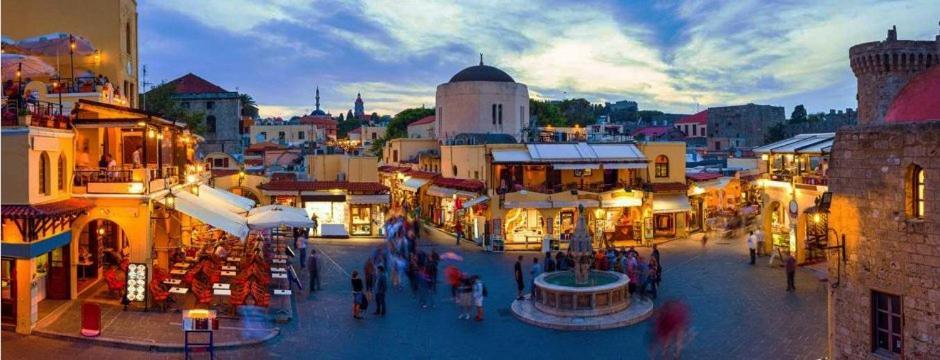 2 Min Drive To & 10 To Lindos Villa