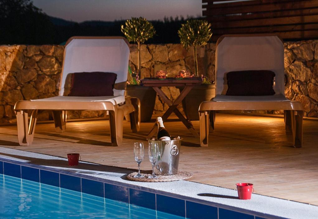 2 Min Drive To & 10 To Lindos Villa *